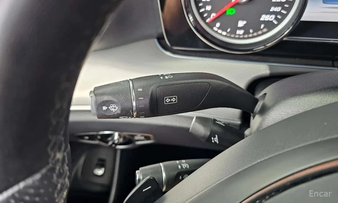 Mercedes-Benz E 200 Avantgarde| АВТОКРЕДИТ БЕЗ ПЪРВОНАЧАЛНА ВНОСКА | , снимка 16 - Автомобили и джипове - 55612303