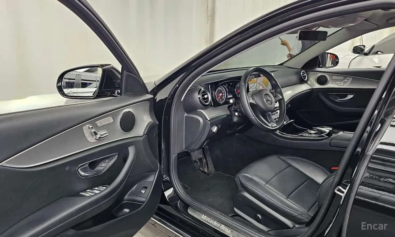 Mercedes-Benz E 200 Avantgarde| АВТОКРЕДИТ БЕЗ ПЪРВОНАЧАЛНА ВНОСКА | , снимка 10 - Автомобили и джипове - 55612303