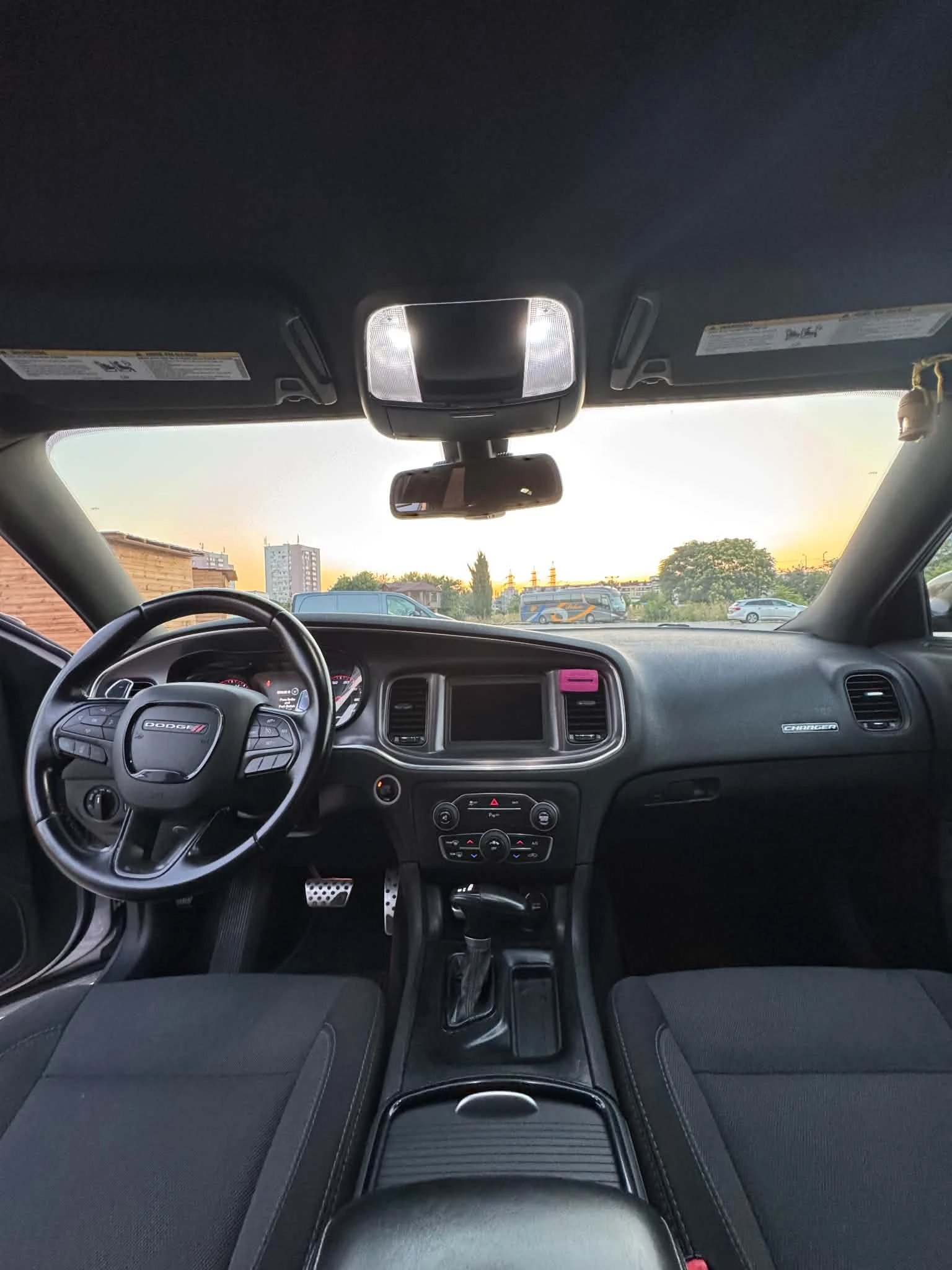 Dodge Charger 3.6, снимка 11 - Автомобили и джипове - 55678292