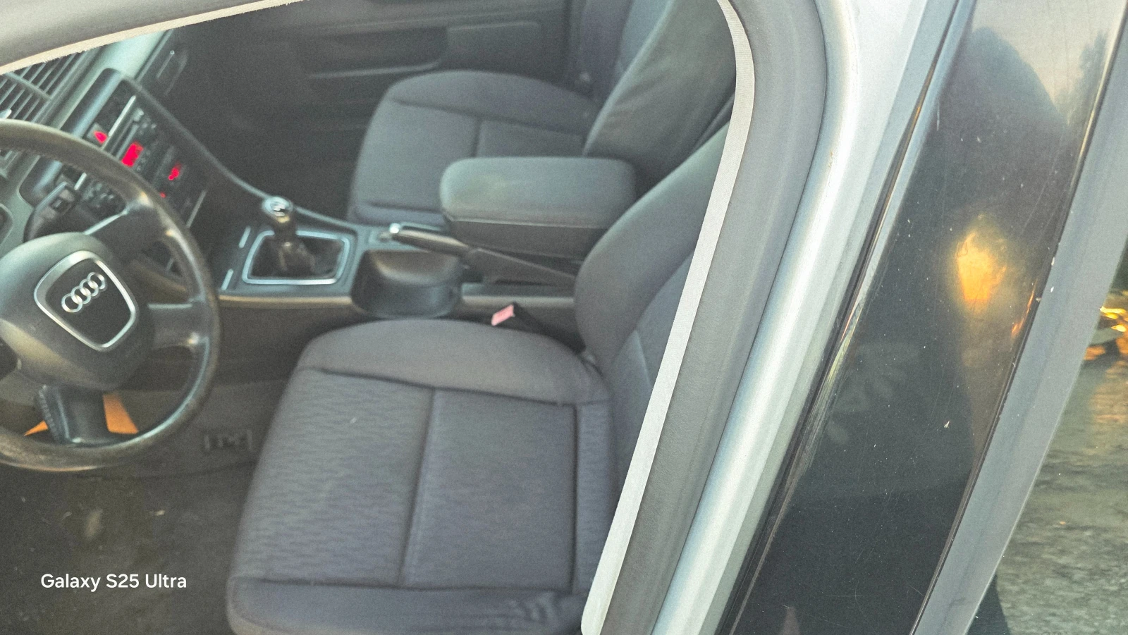 Audi A4 2.0tdi, снимка 8 - Автомобили и джипове - 56340494