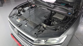 VW Touareg 3.0TDI* PREMIUM* КОЖА* ПОДГРЕВ* КАМЕРА* ПАНОРАМА* , снимка 5