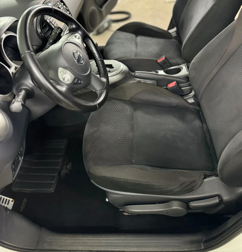 Nissan Juke 191000 км Автоматик Швейцария , снимка 10 - Автомобили и джипове - 52526932