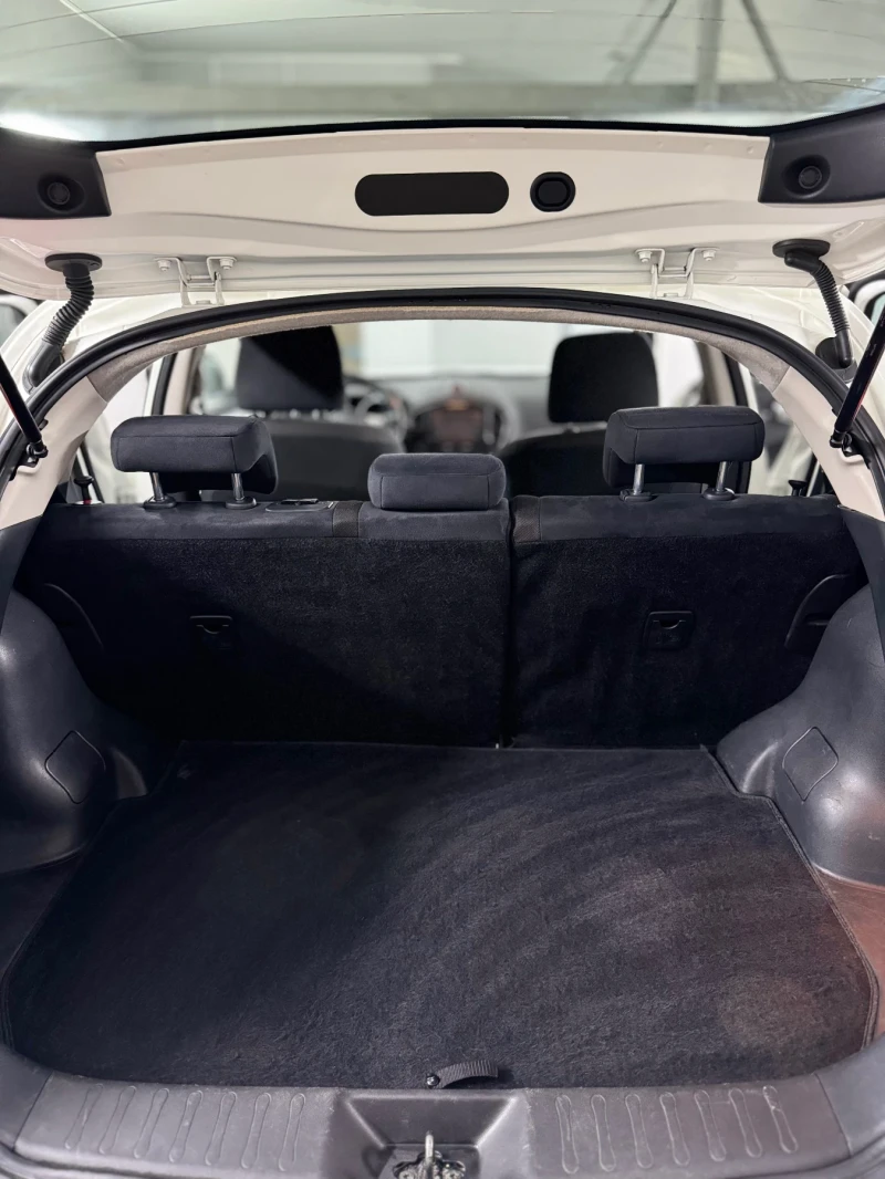 Nissan Juke 191000 км Автоматик Швейцария , снимка 9 - Автомобили и джипове - 52526932