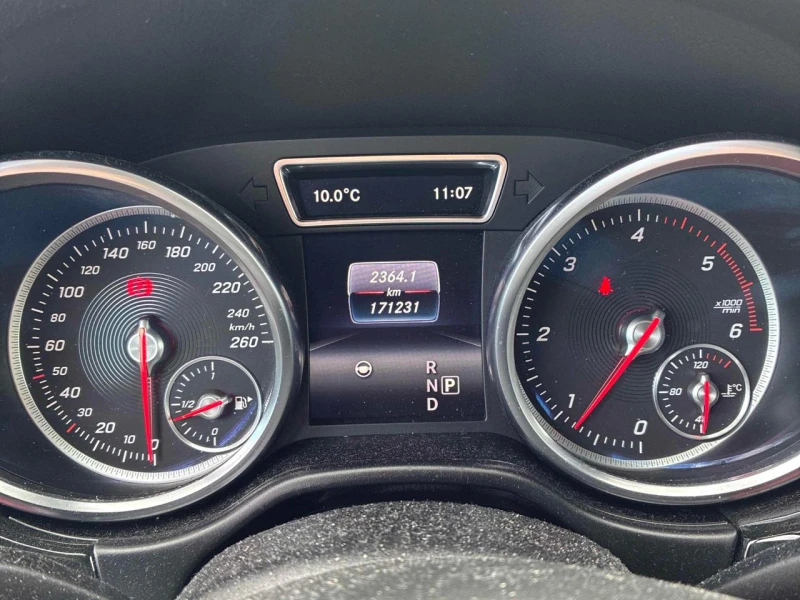 Mercedes-Benz GLE 350 AMG packet* Distronic* Пано* Подгреви* 360 камера*, снимка 7 - Автомобили и джипове - 52573404