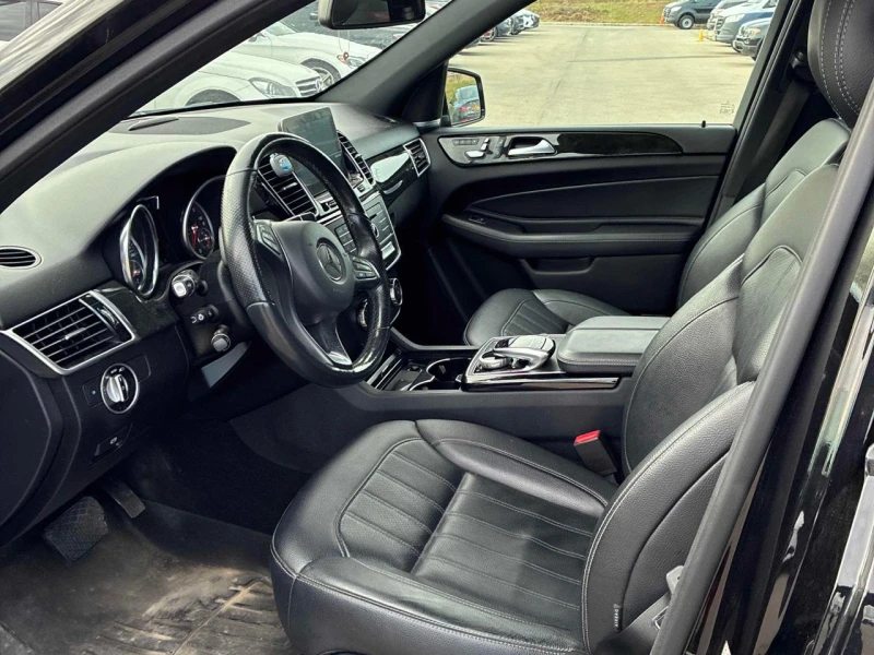 Mercedes-Benz GLE 350 AMG packet* Distronic* Пано* Подгреви* 360 камера*, снимка 6 - Автомобили и джипове - 52573404