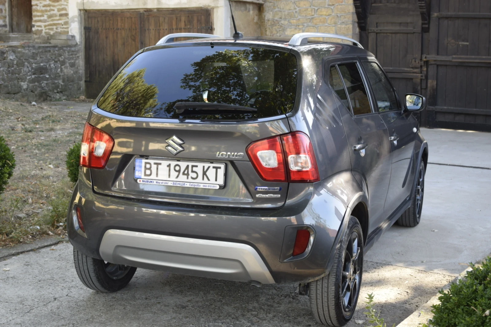 Suzuki Ignis 1.2 Hybrid 4x4 - изображение 2