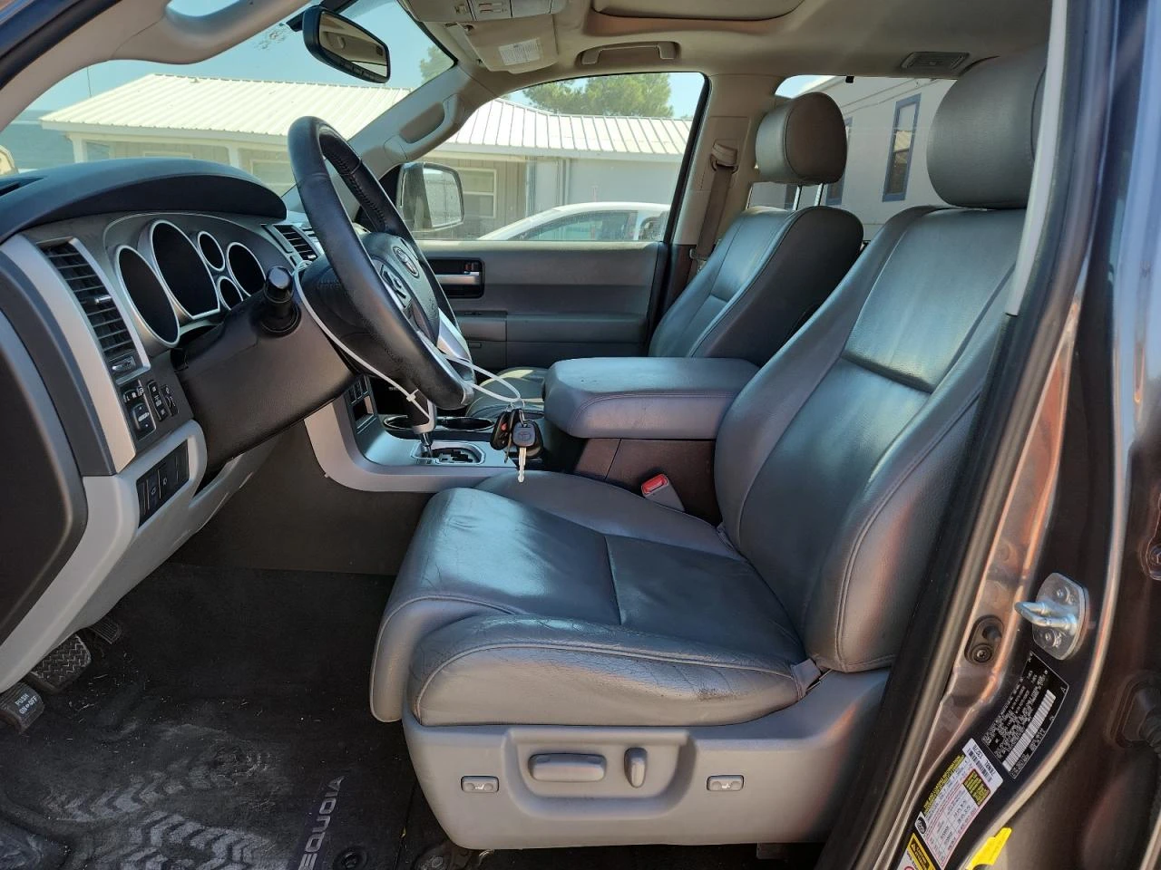 Toyota Sequoia LIMITED* 5.7* V8* КОЖА* ПОДГРЕВ* КАМЕРА* ШИБИДАХ - изображение 7