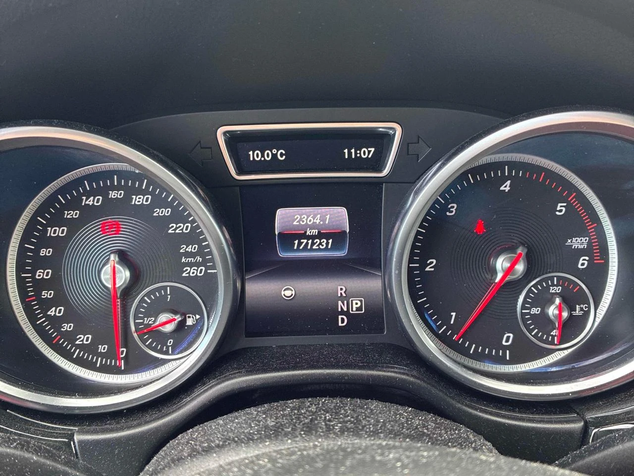 Mercedes-Benz GLE 350 AMG packet* Distronic* Пано* Подгреви* 360 камера* - изображение 7