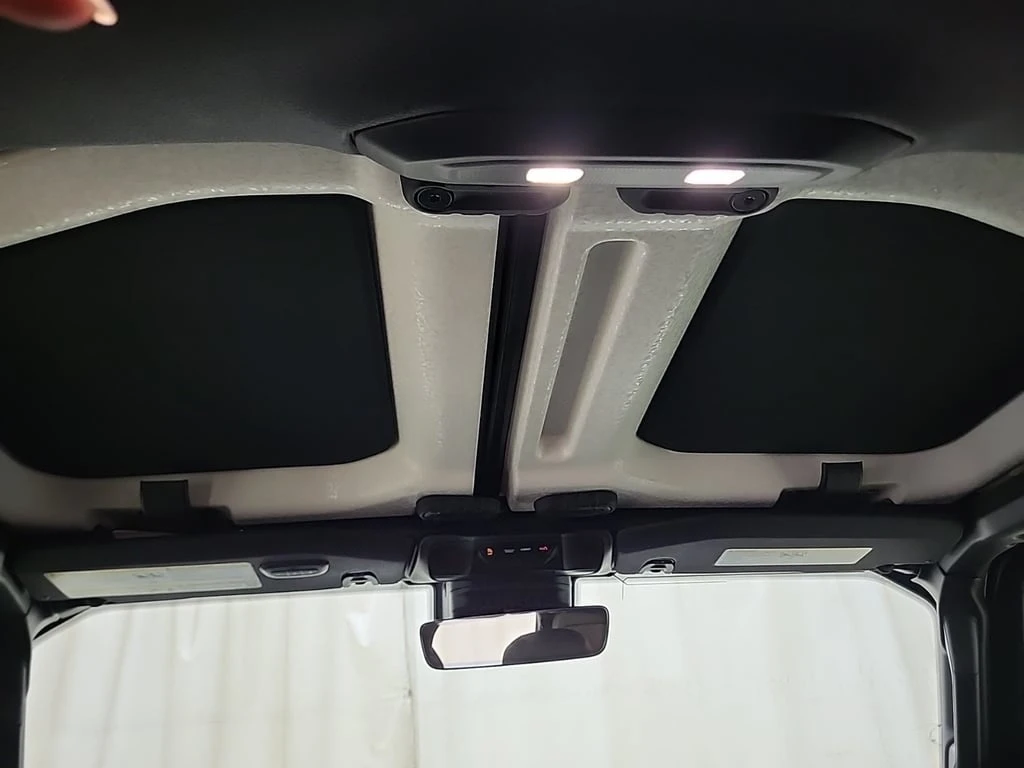 Jeep Wrangler * RUBICON X * CARFAX * ��� ������������ ������ | Mobile.bg � ����������� 13