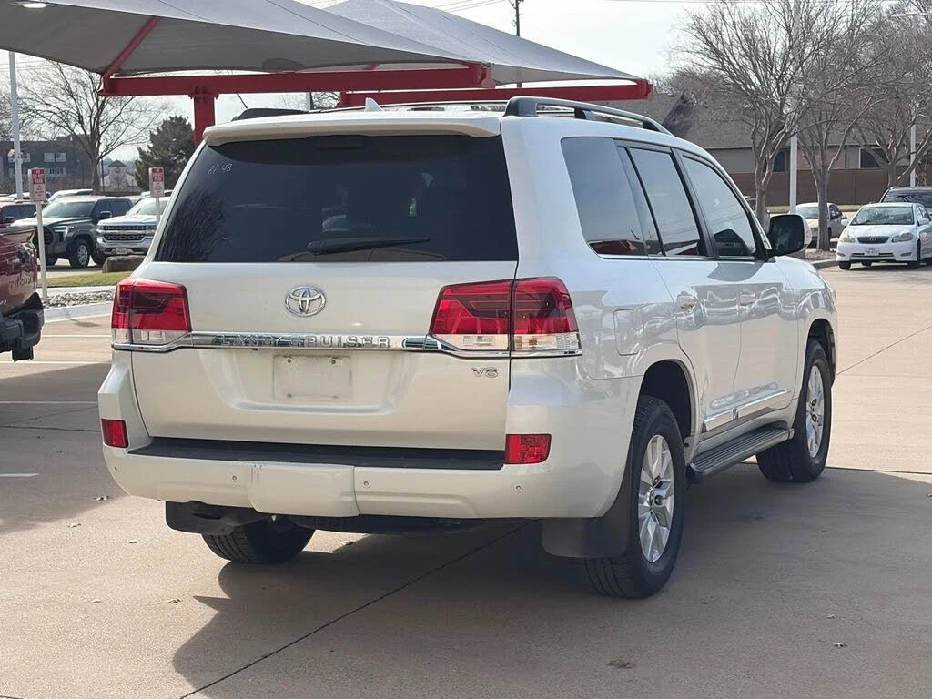 Toyota Land cruiser 5.7 Face * * 7 Места * * CARFAX * * АВТО КРЕДИТ *  - изображение 6