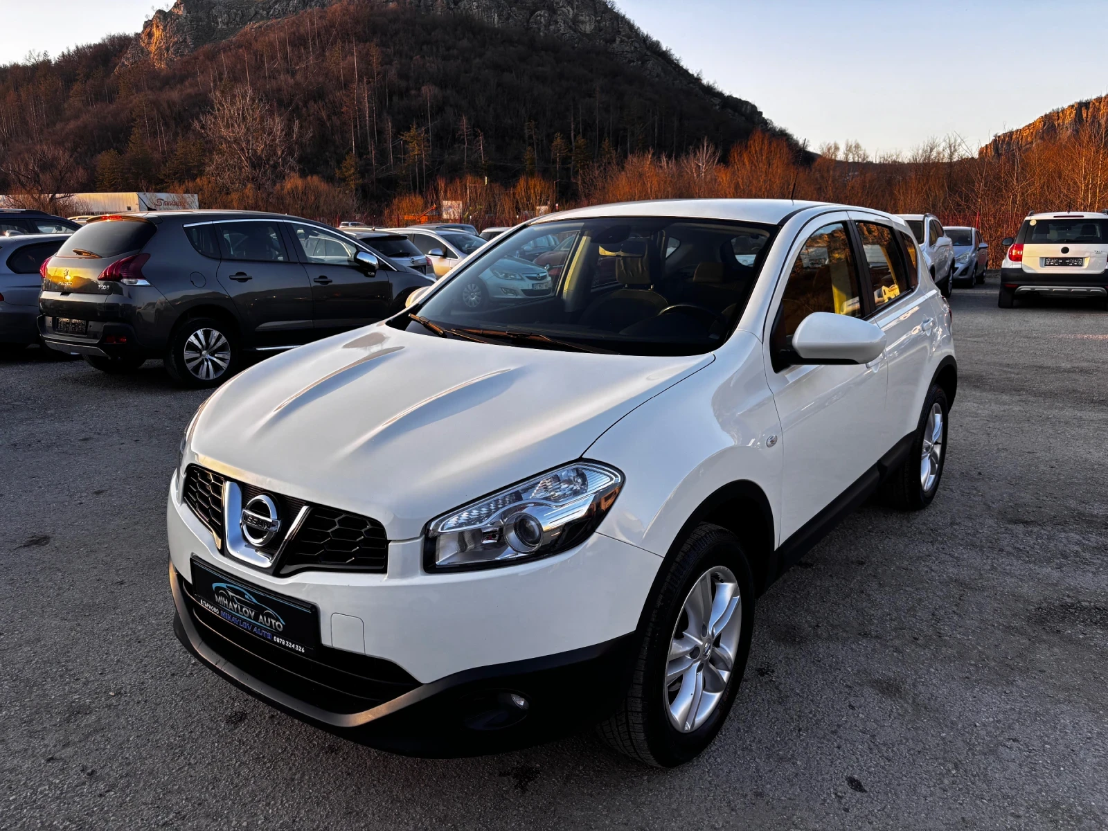 Nissan Qashqai 1.6 DCI= 4X4= NAVI= CAMERA= НОВИ ГУМИ, снимка 7 - Автомобили и джипове - 53829234