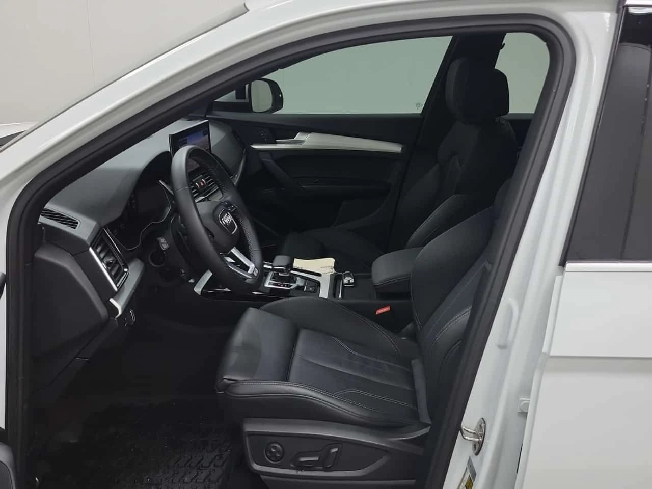 Audi Q5 45TFSI S-Line * TECHNIK * CARFAX * , снимка 5 - Автомобили и джипове - 53991280