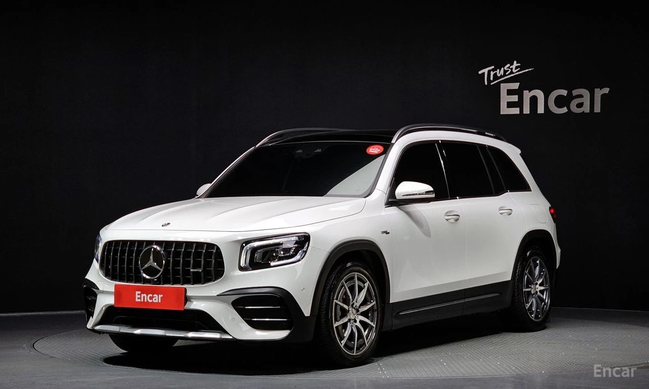 Mercedes-Benz GLB35AMG 4MATIC* PANOROOF* REAR-CAMERA* DRIVE-ASSIST* 