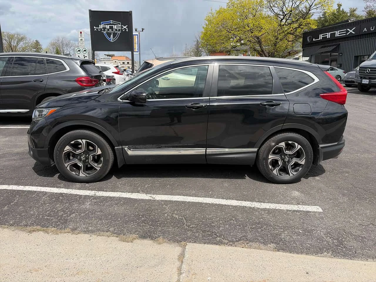 Honda Cr-v * TOURING * АВТОКРЕДИТ БЕЗ ПЪРВОНАЧАЛНА ВНОСКА * , снимка 3 - Автомобили и джипове - 54539902