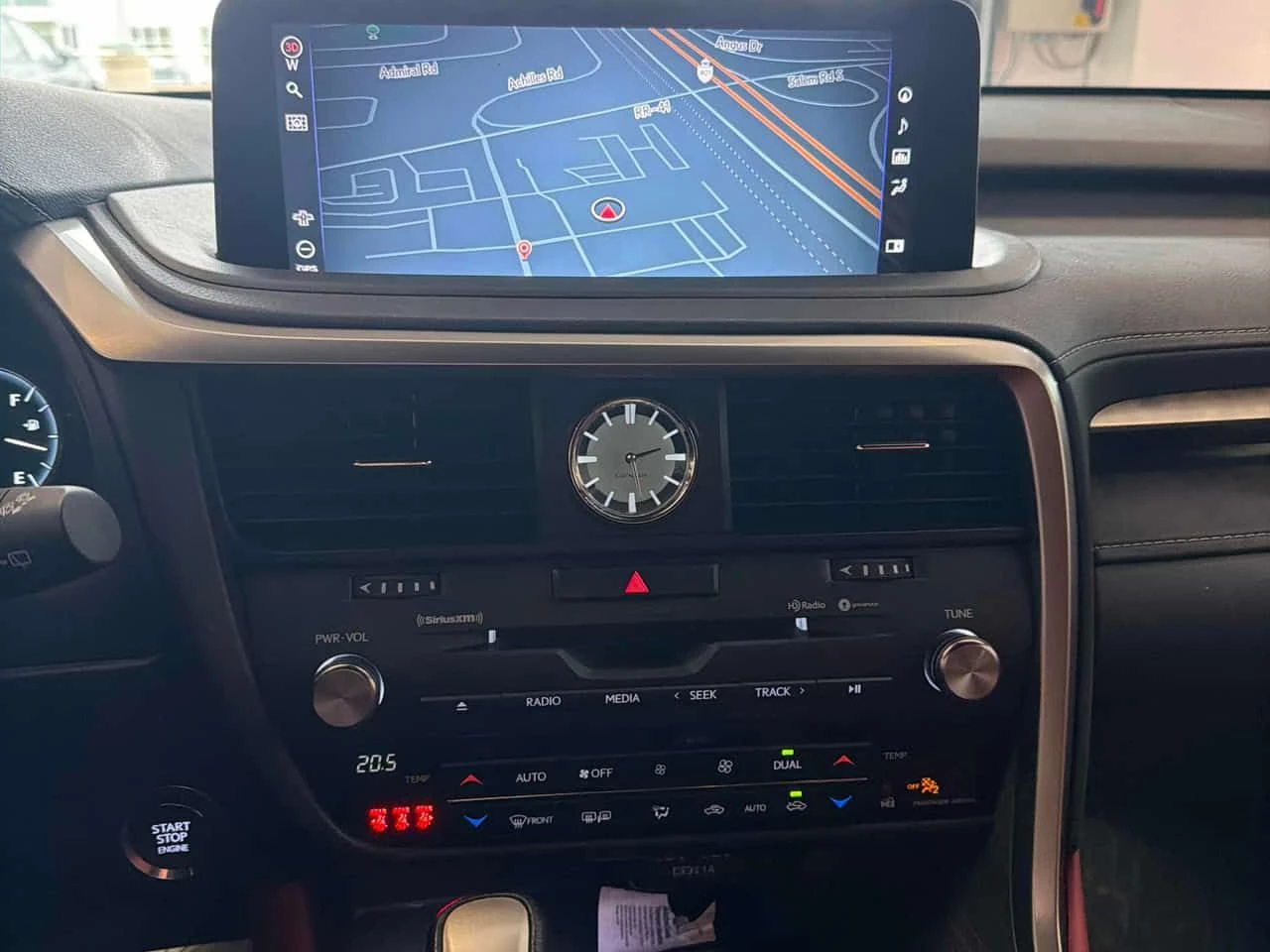 Lexus RX 350 ПОДГРЕВИ * ПАНО * KEYLESS * CARFAX, снимка 9 - Автомобили и джипове - 54678593
