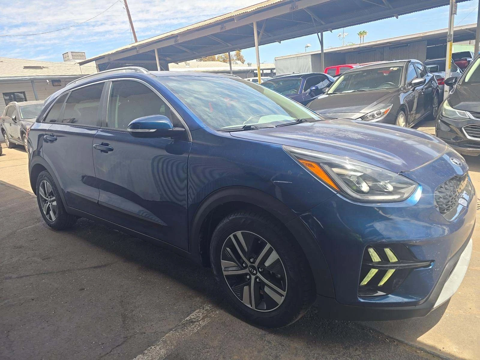Kia Niro Plug-in Hybrid , снимка 2 - Автомобили и джипове - 54712379