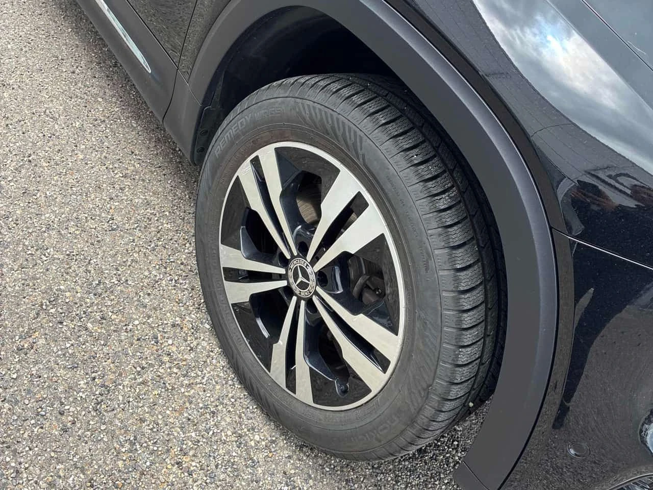 Mercedes-Benz GLB 250 4MATIC/ПАНОРАМА/ПОДГРЕВИ, снимка 6 - Автомобили и джипове - 55157263