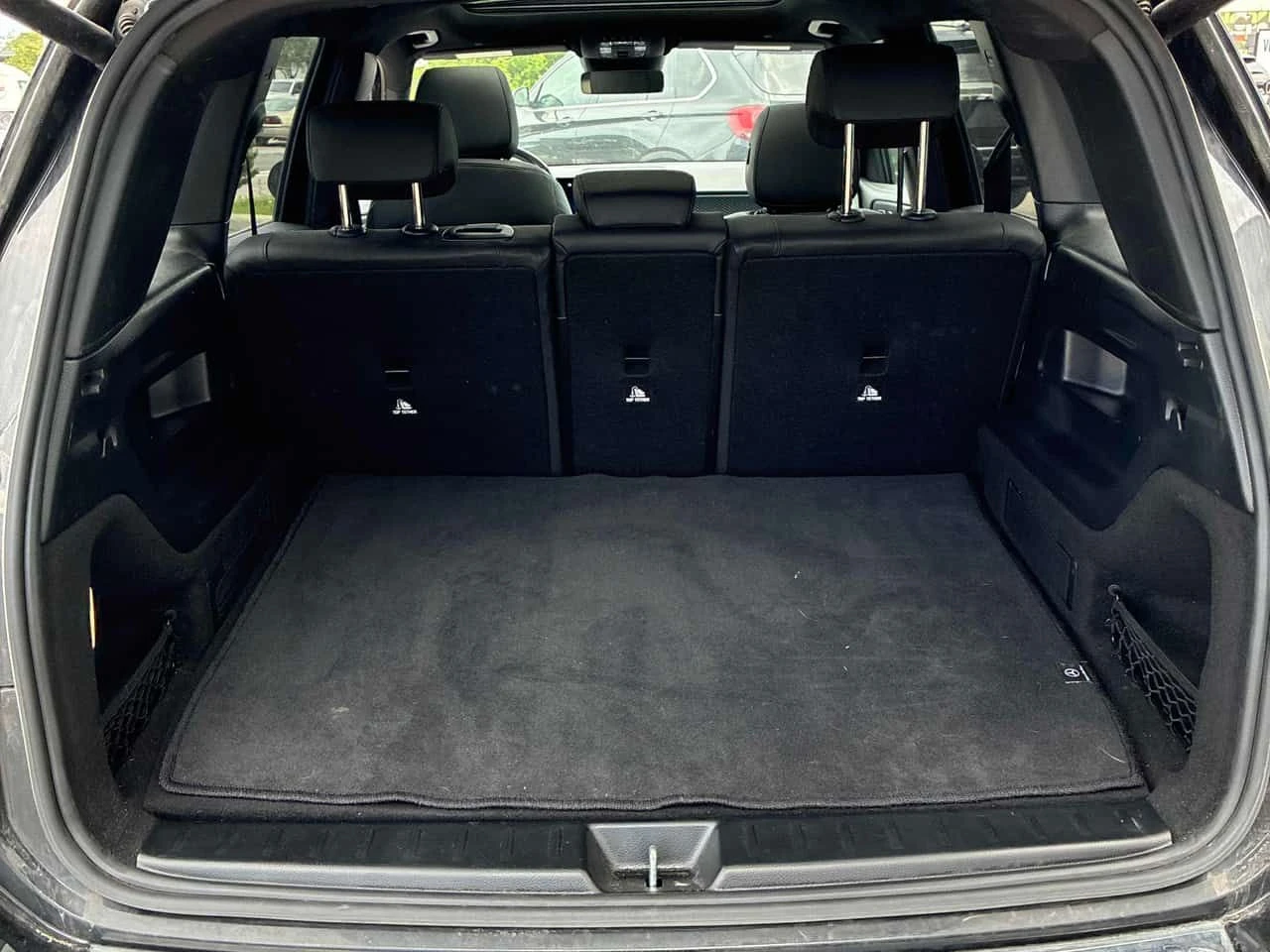 Mercedes-Benz GLB 250 4MATIC/ПАНОРАМА/ПОДГРЕВИ, снимка 14 - Автомобили и джипове - 55157263