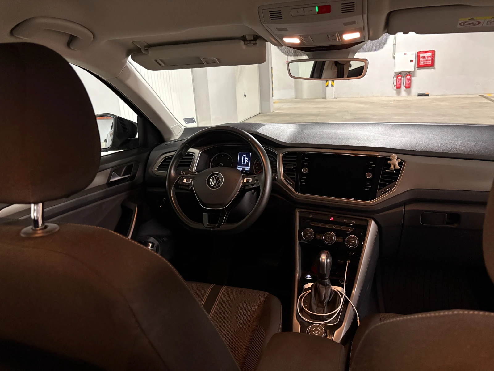 VW T-Roc 2.0TDI DSG 4MOTION, снимка 12 - Автомобили и джипове - 55279115