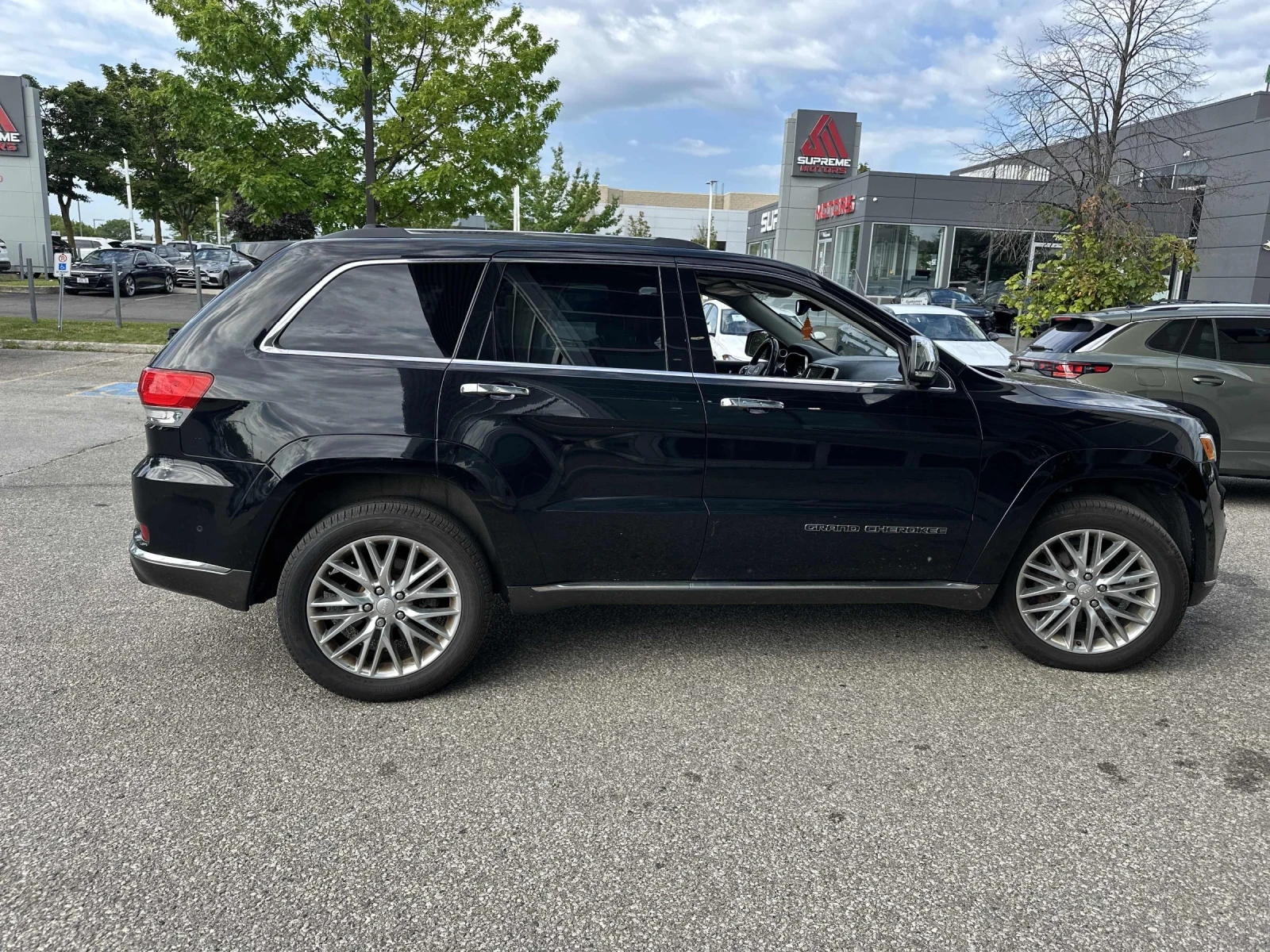Jeep Grand cherokee Summit* Distronic* Pano* H&K* Обдух* Back cam* , снимка 4 - Автомобили и джипове - 55605945
