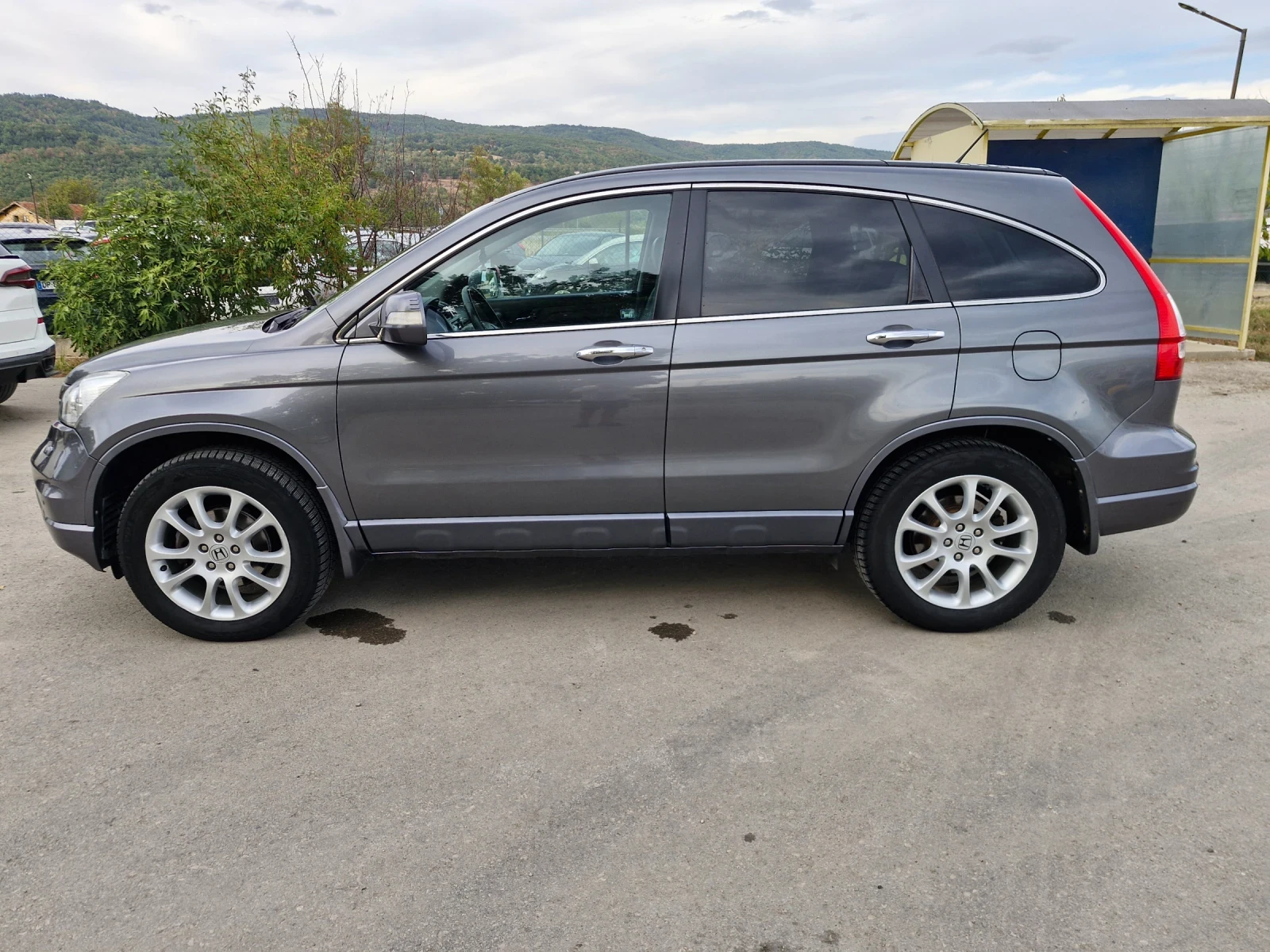 Honda Cr-v AC* NAVI* PDC* XENON* КОЖА* PANO* FACE* TUV , снимка 2 - Автомобили и джипове - 56168565