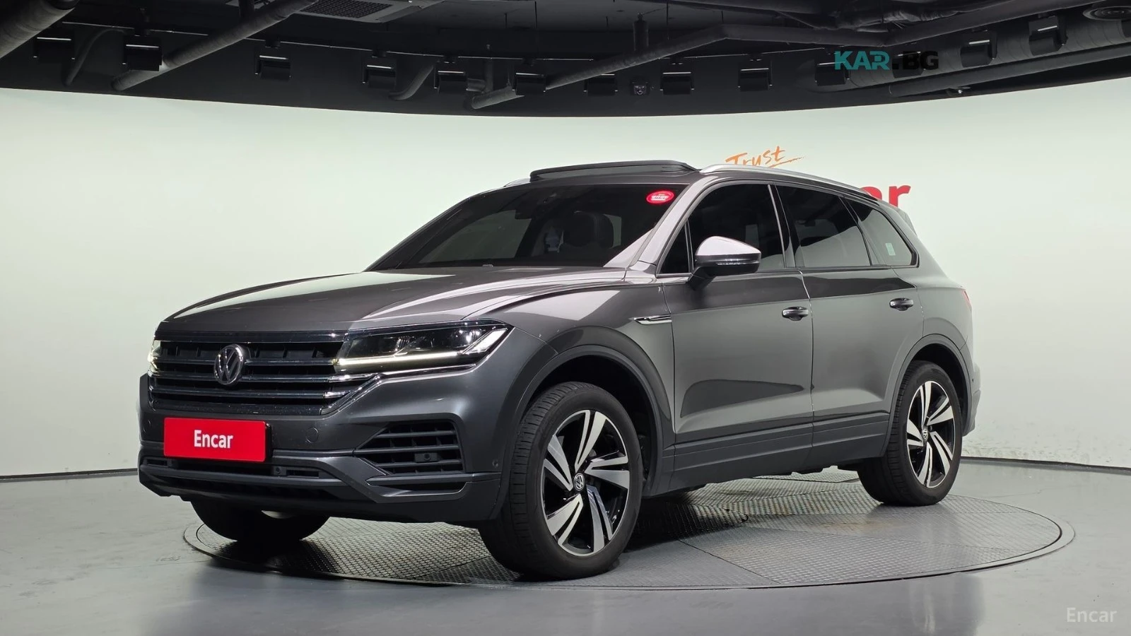 VW Touareg 3.0TDI* PREMIUM* КОЖА* ПОДГРЕВ* КАМЕРА* ПАНОРАМА* 