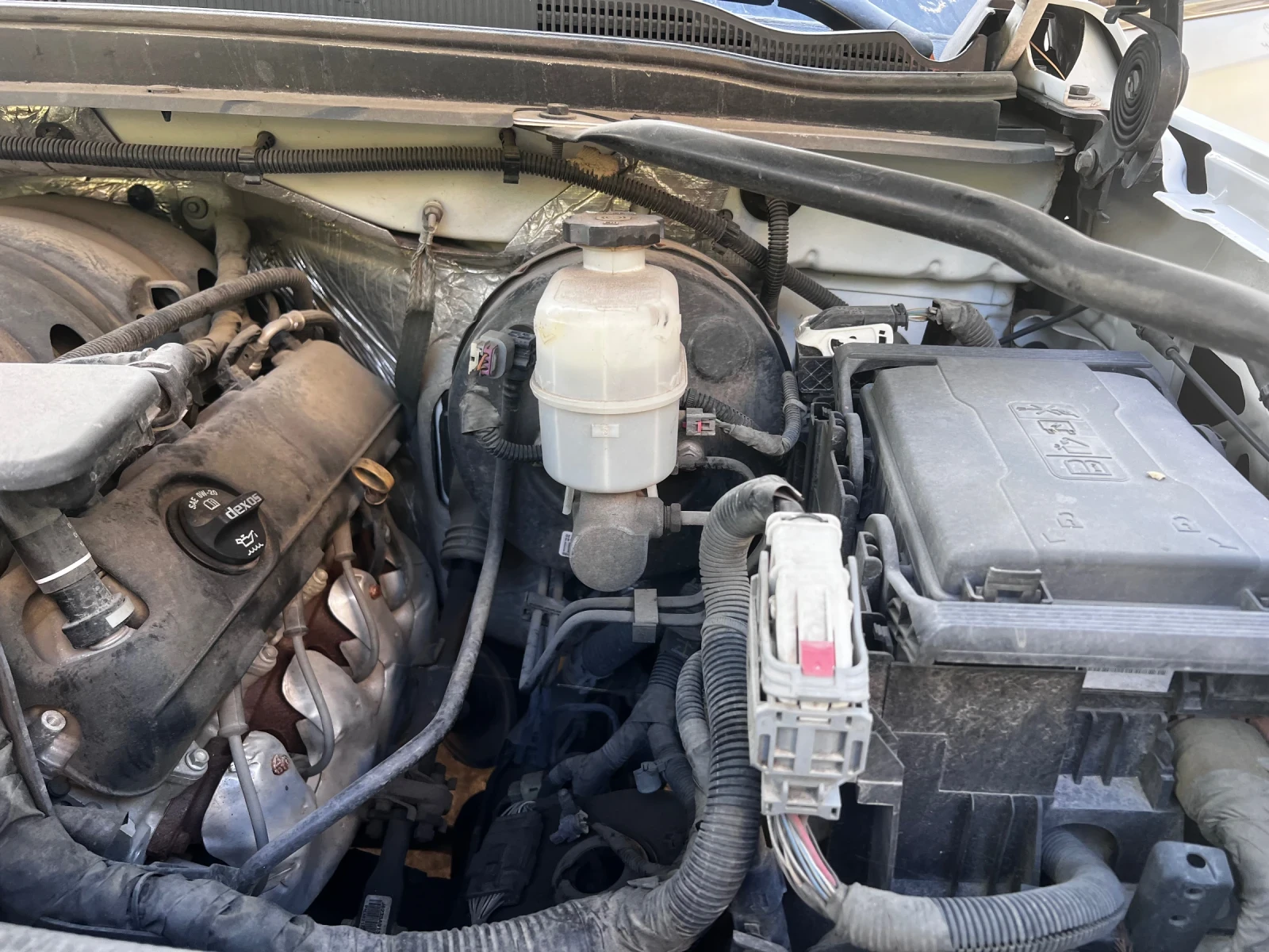 Chevrolet Suburban, снимка 14 - Автомобили и джипове - 56723512