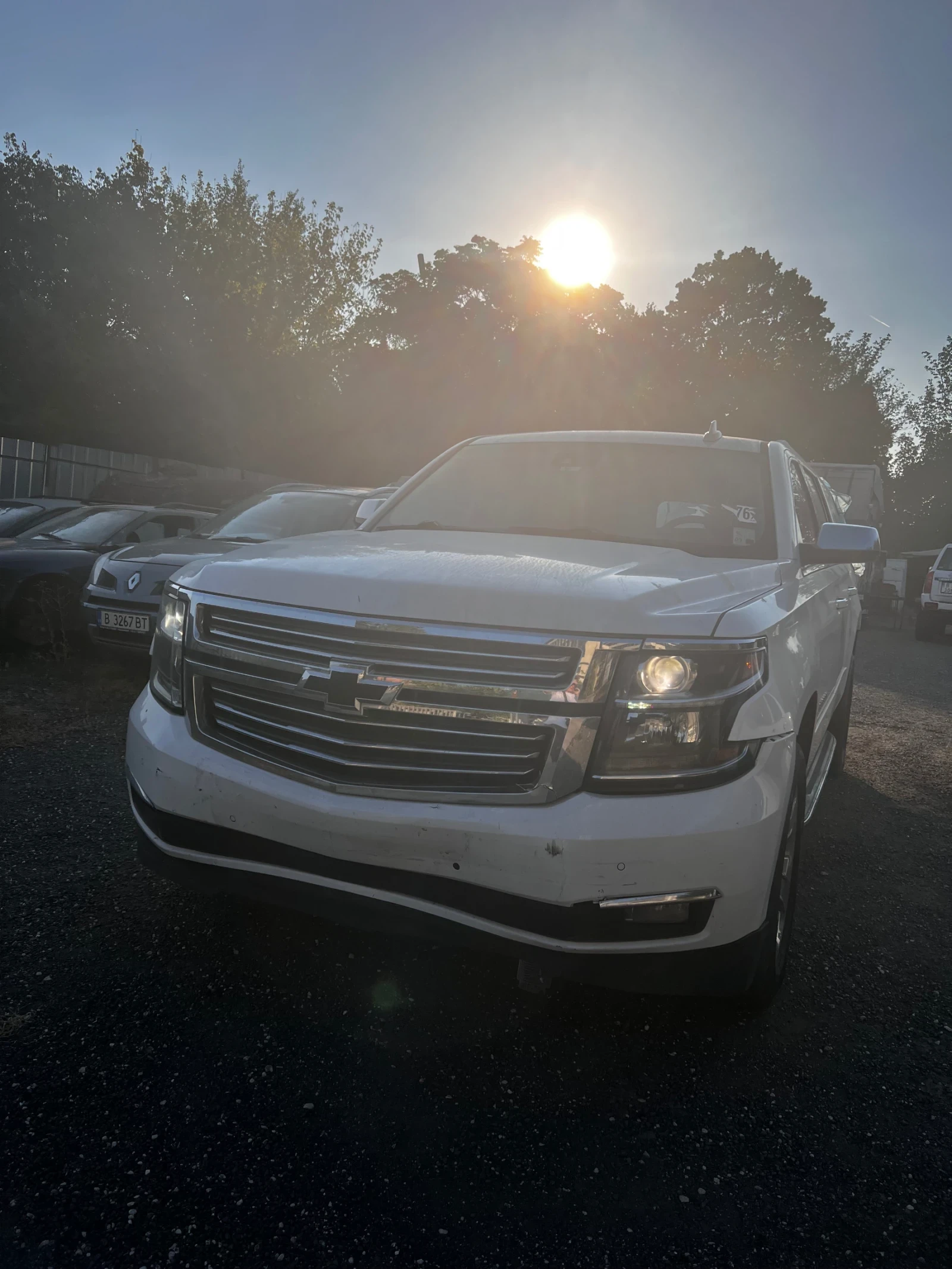 Chevrolet Suburban, снимка 7 - Автомобили и джипове - 56723512