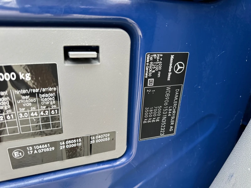 Mercedes-Benz Sprinter 515 САМОСВАЛ!3.5кг.!Б-Категория!, снимка 16 - Бусове и автобуси - 51835494