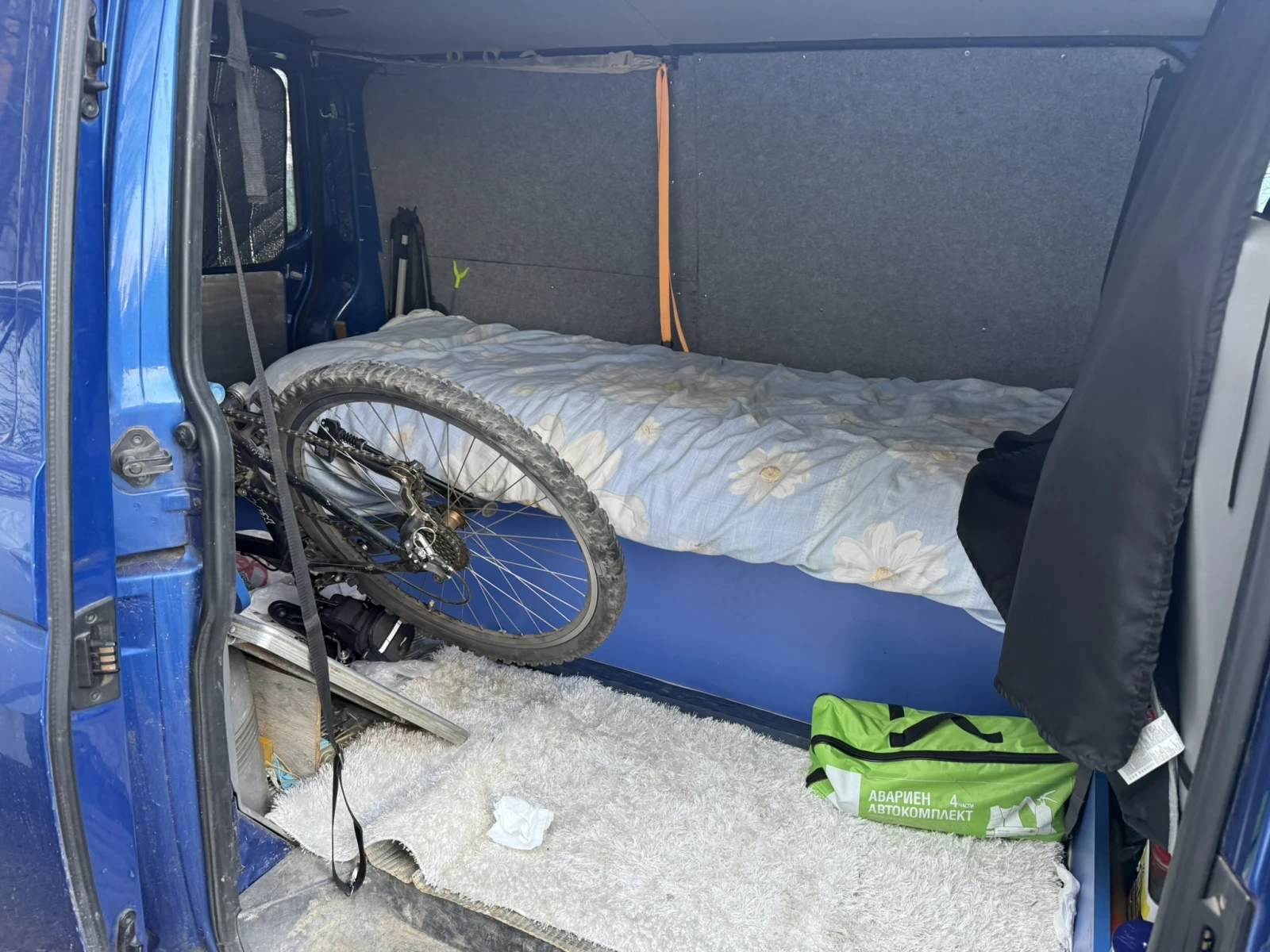 VW T5, снимка 11 - Бусове и автобуси - 53848962