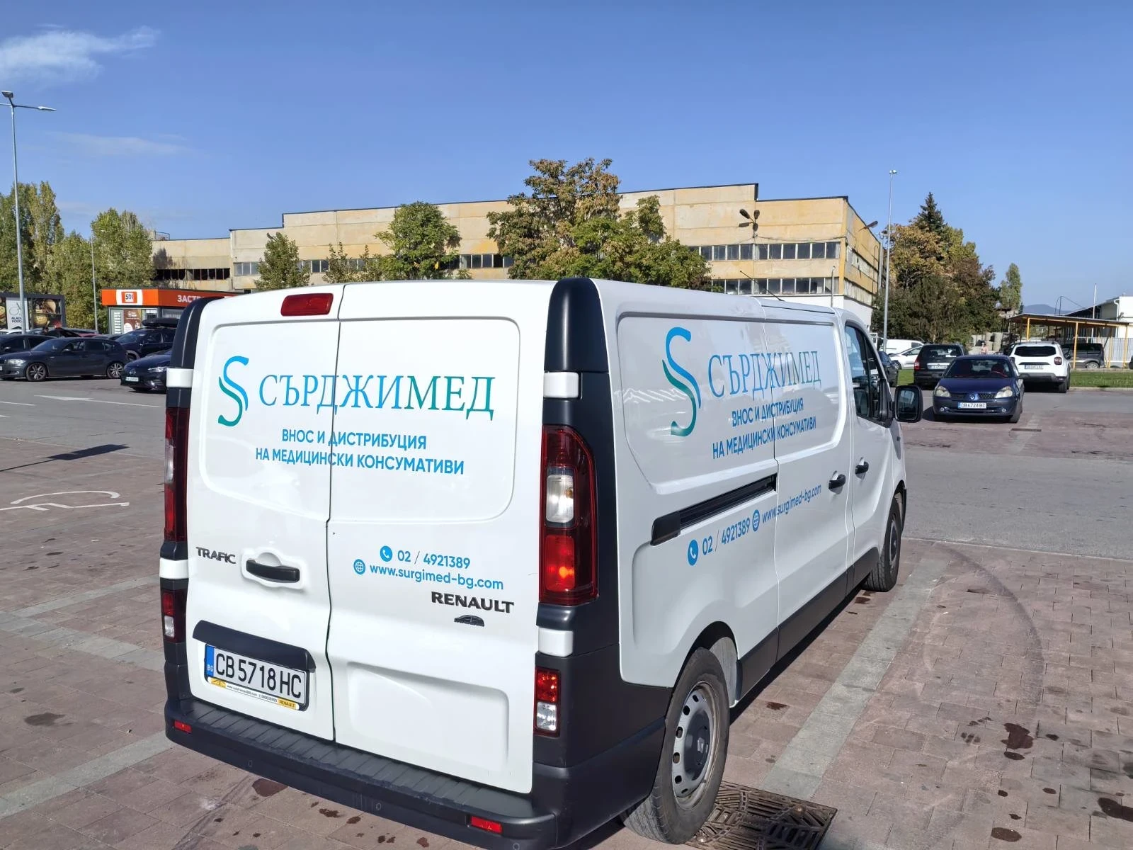 Renault Trafic, снимка 8 - Бусове и автобуси - 56594677