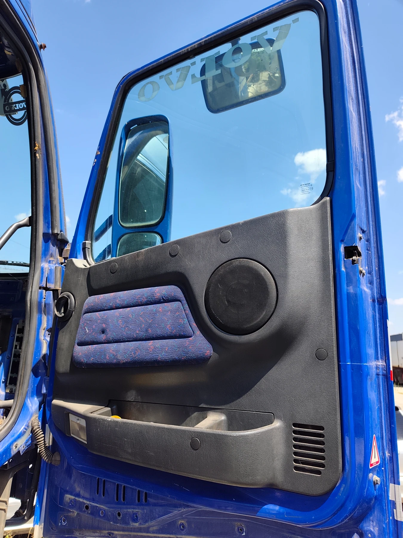 Volvo Fh 12, снимка 8 - Камиони - 55643582