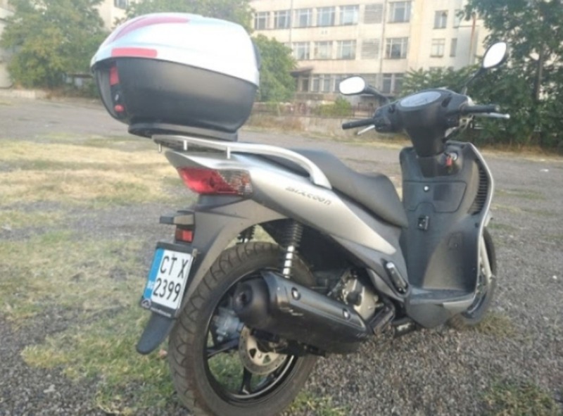Suzuki Sixteen 150, снимка 2 - Мотоциклети и мототехника - 46175809