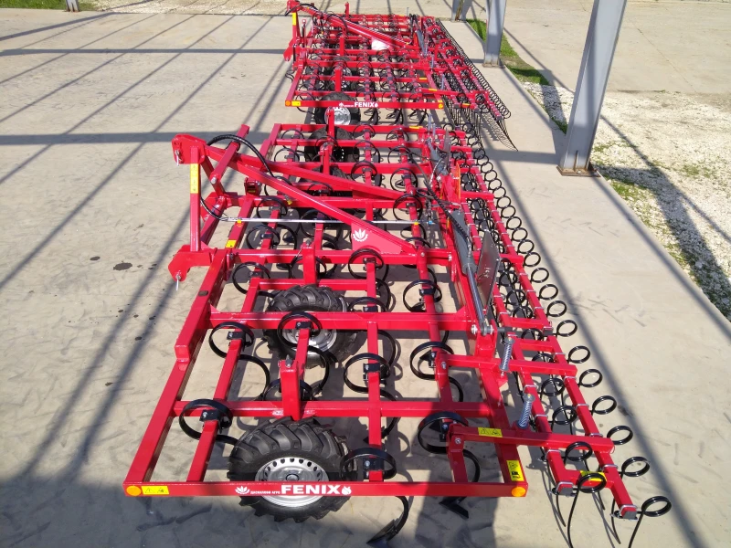 Култиватор Друга марка Fenix 5м до 8м , снимка 2 - Селскостопанска техника - 52860655