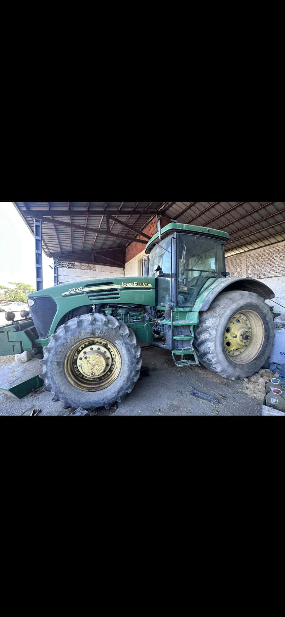 Трактор John Deere 7920