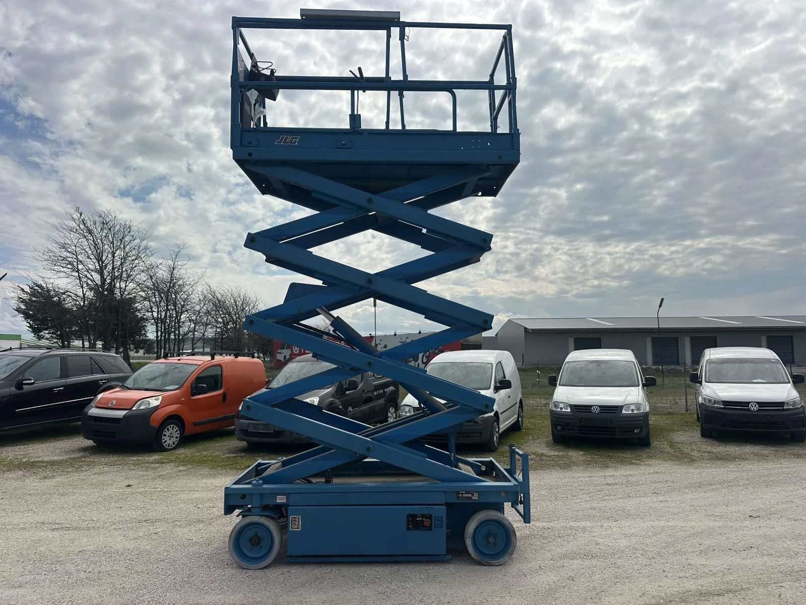 Платформи Друга JLG, снимка 13 - Индустриална техника - 54049591