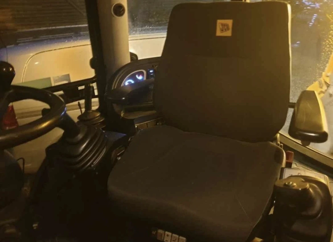 Багер JCB 3CX, снимка 5 - Индустриална техника - 54126005