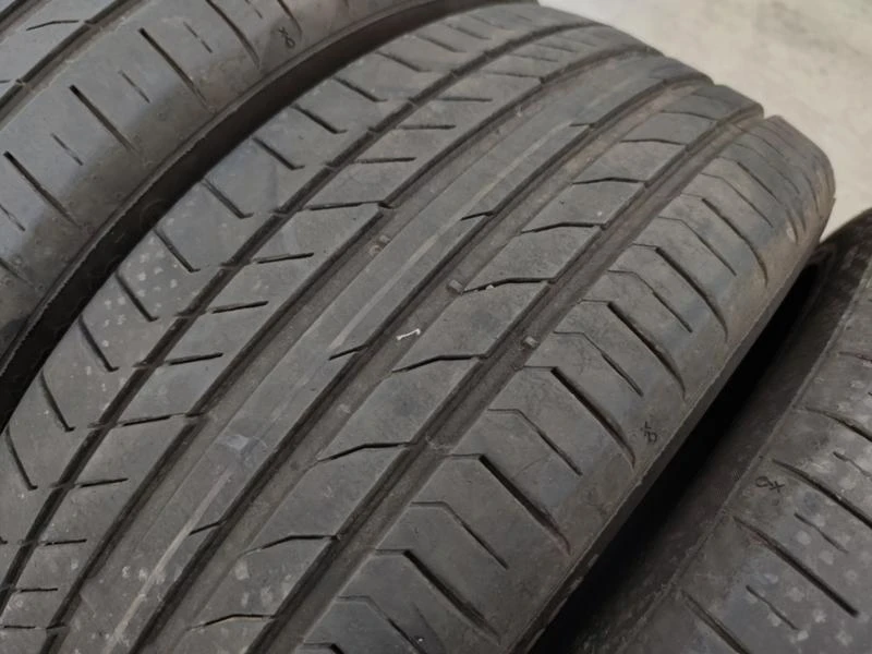 Гуми Летни 225/45R19, снимка 2 - Гуми и джанти - 33169030