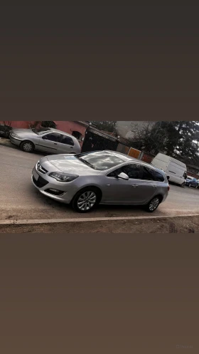 Opel Astra J Sports Tourer, снимка 3