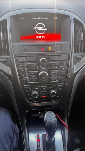 Opel Astra J Sports Tourer, снимка 8