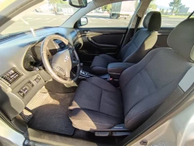 Toyota Avensis ГАЗ, снимка 10