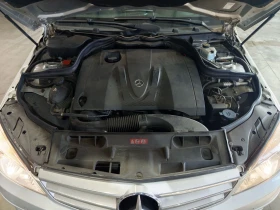 Mercedes-Benz C 220, снимка 13