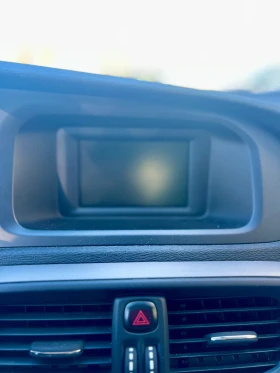 Volvo V40 - 12300 € / 24056.71 лв. - 84755216 5