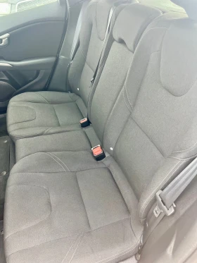 Volvo V40 - 5850 € / 11441.61 лв. - 84755216 15