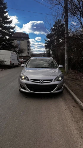 Opel Astra J Sports Tourer - 7550 € / 14766.52 лв. - 99386981 2