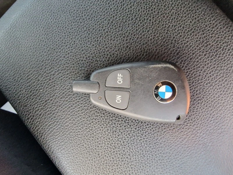 BMW 320 D AUTOMATIC/NAVI, снимка 14 - Автомобили и джипове - 42748639