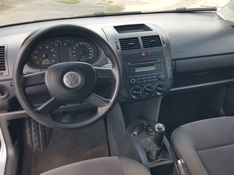 VW Polo, снимка 4 - Автомобили и джипове - 47321649