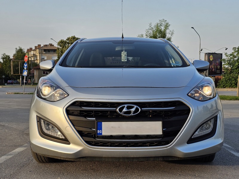 Hyundai I30 1.6 CRDI АВТОМАТ, снимка 16 - Автомобили и джипове - 46275800