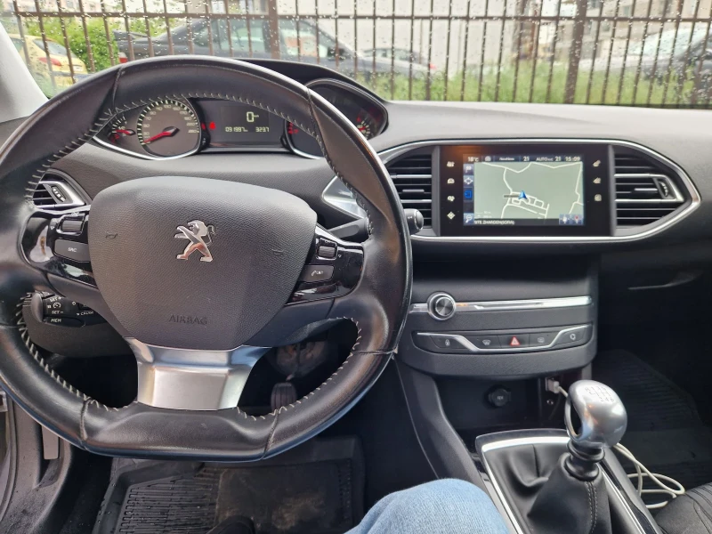 Peugeot 308 1.2 Турбо 130 к.с. Alure, снимка 6 - Автомобили и джипове - 47110105