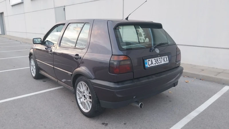 VW Golf GTI, снимка 4 - Автомобили и джипове - 47737634